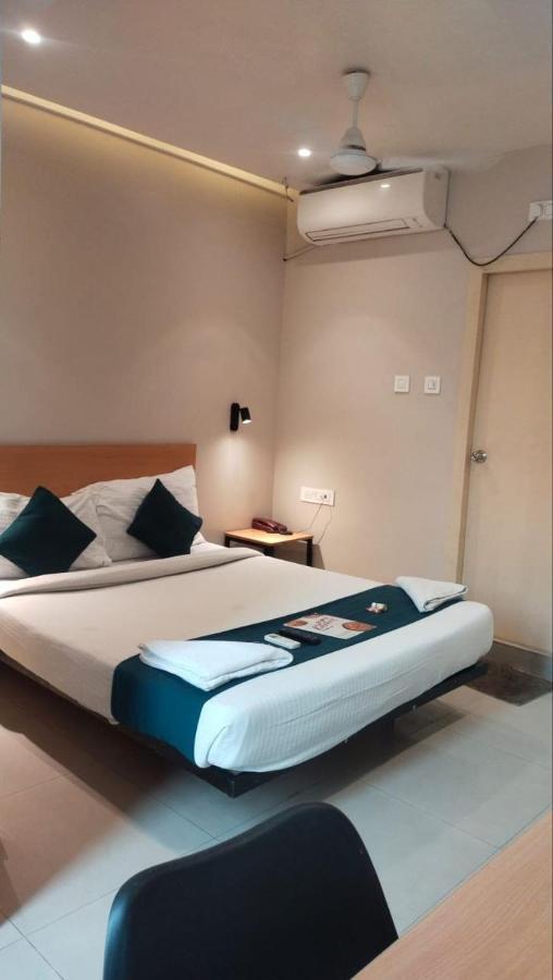 Hotel Mayfair Tower Calcutta Extérieur photo